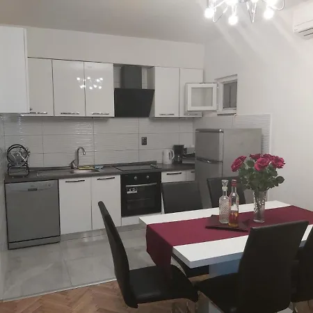 Ema Apartamento *